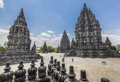 Indonésie - Java - Temple de Prambanan © Curioso – Shutterstock